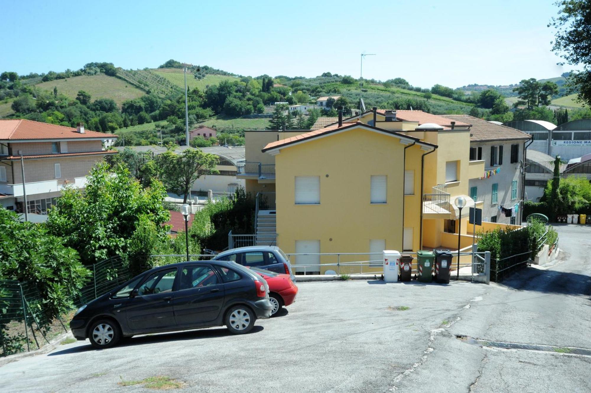 Residence Sole Del Conero Ancona Bagian luar foto