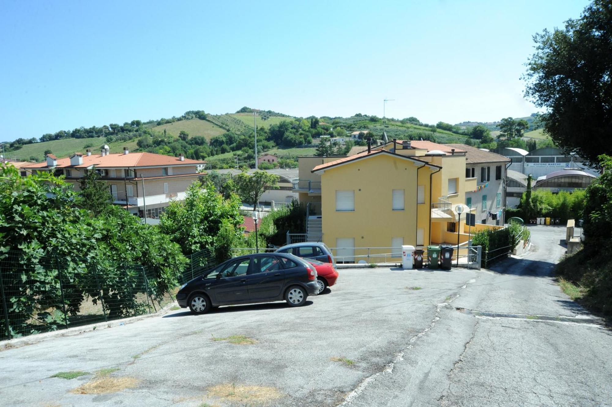 Residence Sole Del Conero Ancona Bagian luar foto